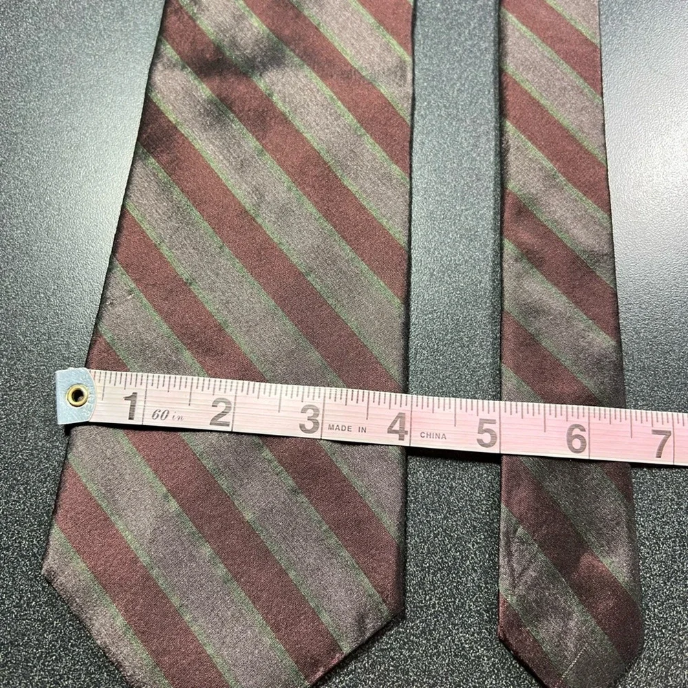Donna Karan Mens Tie Necktie Multicolor Stripe 100% Silk Tied Classic USA Short